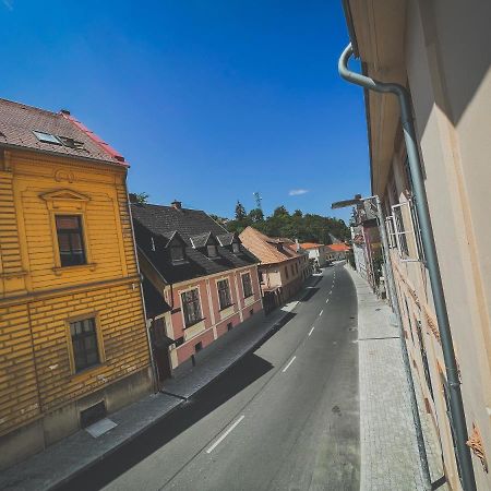 Ruttner Suite Veszprem Ngoại thất bức ảnh
