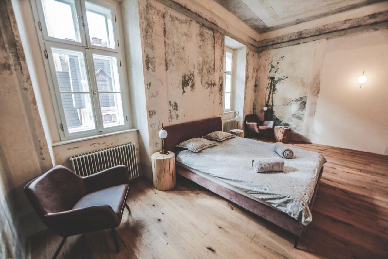Ruttner Suite Veszprem Ngoại thất bức ảnh