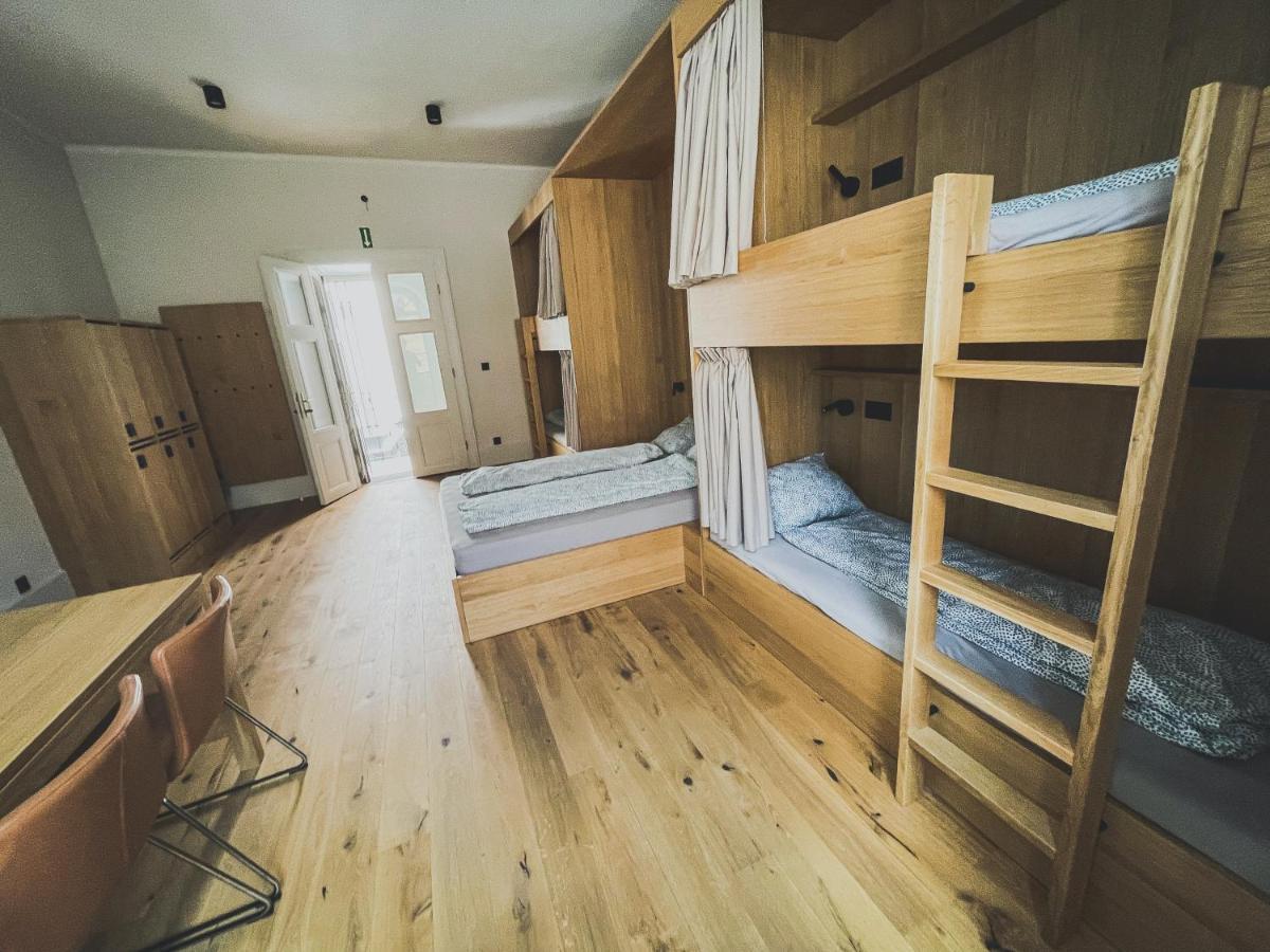 Ruttner Suite Veszprem Ngoại thất bức ảnh